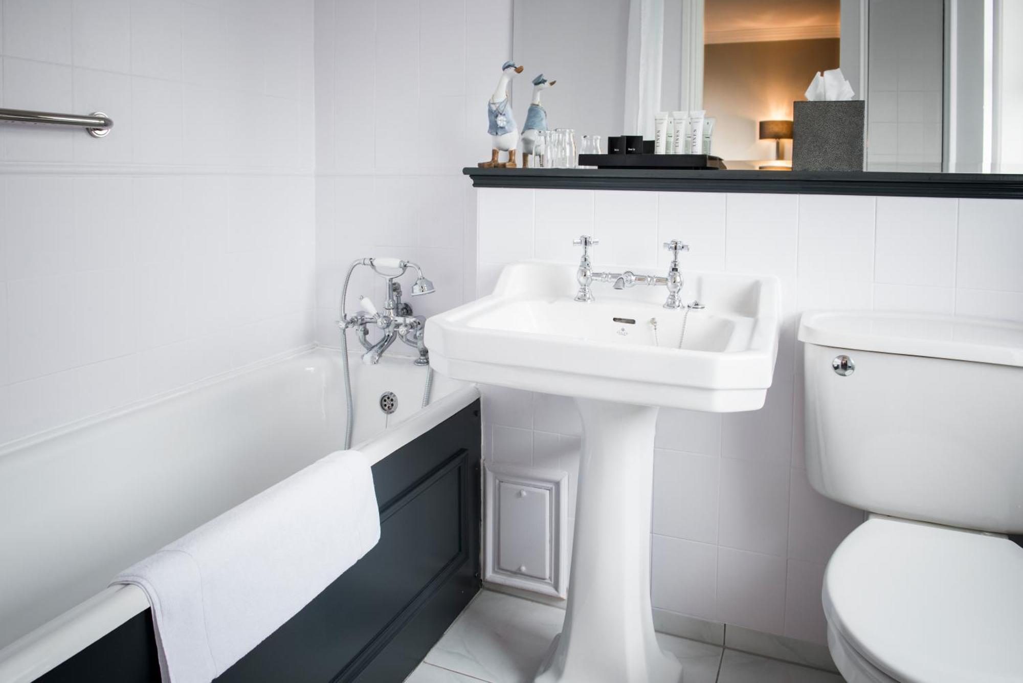 Double Room,1209046543:JPEG